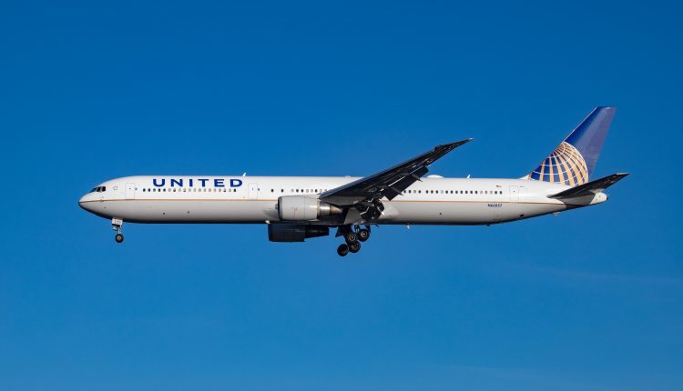 United Airlines relies on CO2 removal technology to offset emissions

