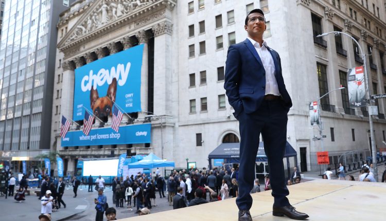 Virtual veterinary service inspired by customer service calls

