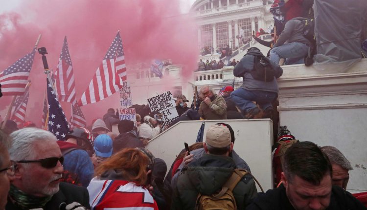 Pence tells Pelosi that he won't be invoking the 25th amendment to remove Trump

