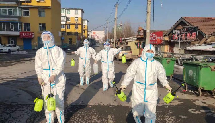 What happened when a Chinese city was shut down after the new Covid outbreak?

