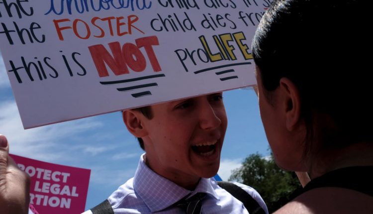 Trump shows a strong connection between authoritarianism and anti-abortion policies

