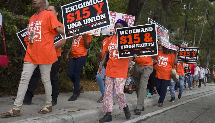 Black companies support raising the minimum wage

