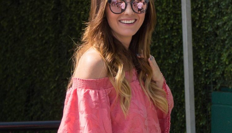 Carly Waddell closes "rude" body shamers with a message of self-love

