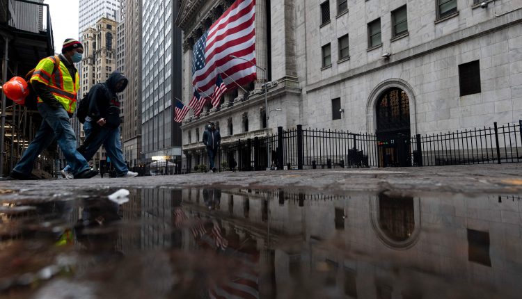 Bank and cyclical stocks are worth buying

