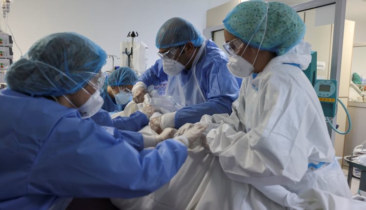 After weeks of decline, the WHO warns of an increase in Covid cases worldwide

