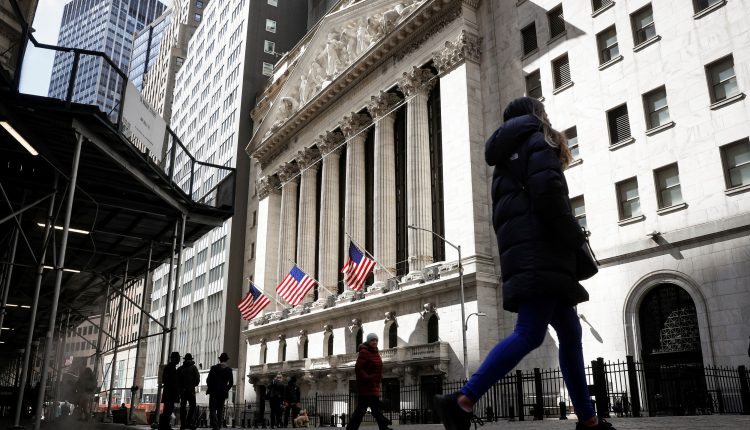 5 things to know before the stock market opens on Friday April 9th

