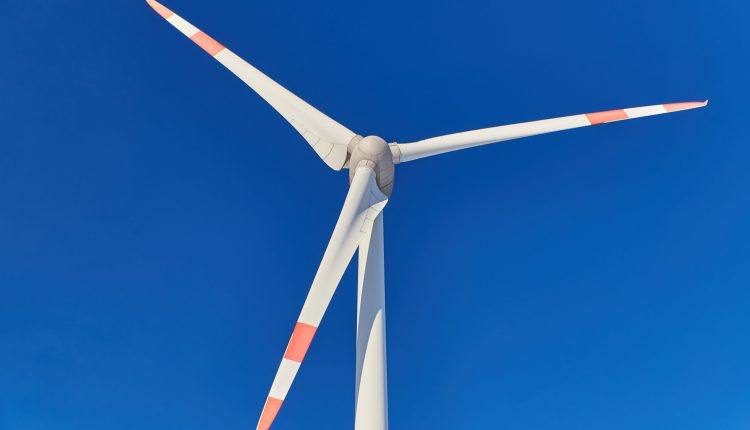 Danish energy giant Orsted is switching to onshore wind as part of a $ 684 million deal

