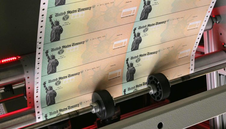 The Secret Service seizes fraudulent Covid unemployment payments worth $ 2 billion and returns funds to states

