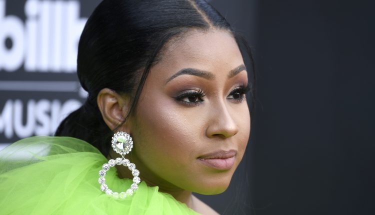 Yung Miami asks Nicki Minaj to share her on Instagram

