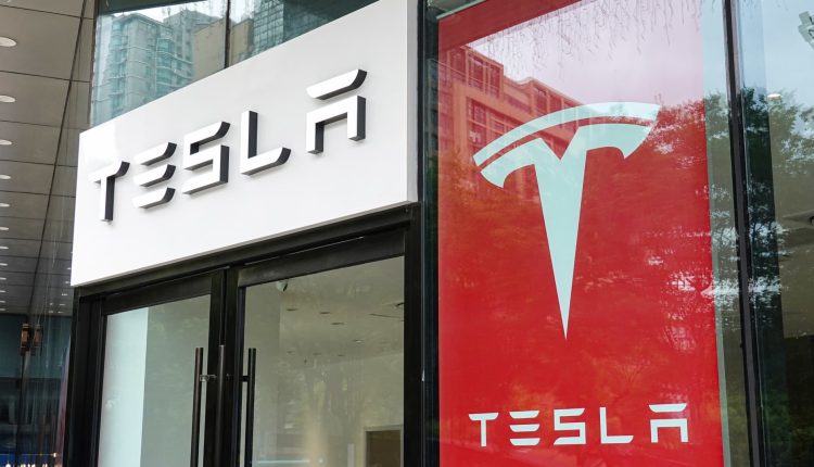 Tesla shareholder Tencent supports Elon Musk despite Twitter distraction

