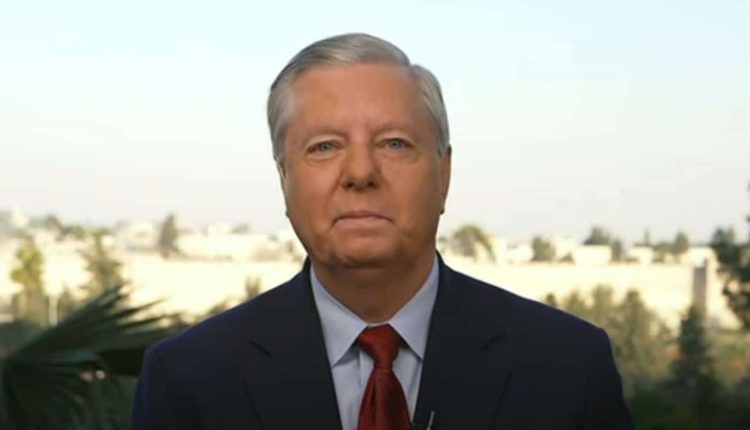 Lindsey Graham unwell as he tells Trump to hit a cop


