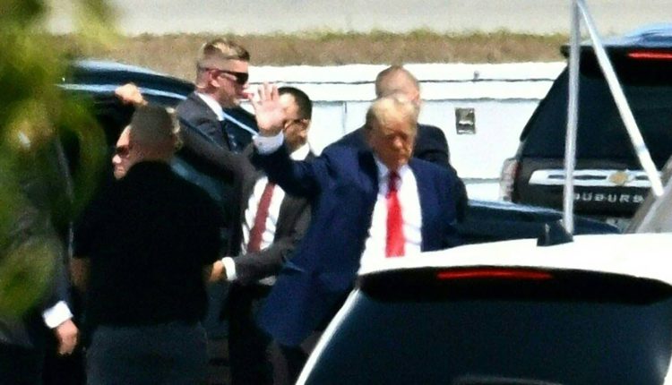 Trump lawyers reject cameras at New York trials

