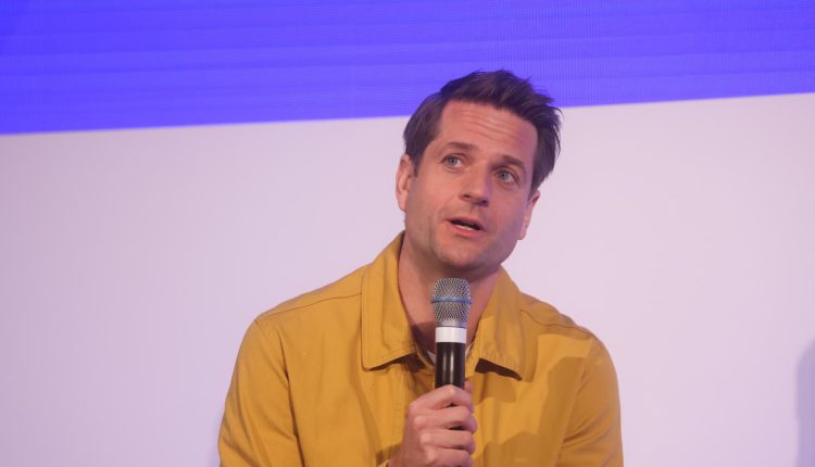 Fintech company reports 50% reduction in net loss

