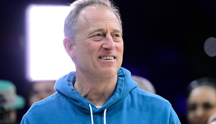 Washington Commanders to be sold to Josh Harris

