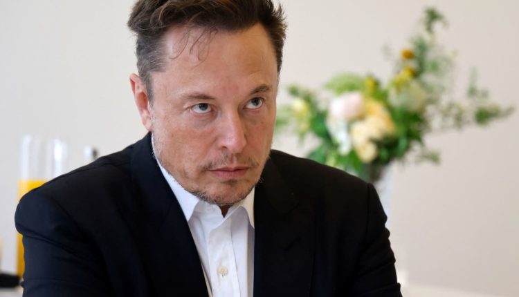 Elon Musk faces a subpoena in Jeffrey Epstein's lawsuit against JPMorgan


