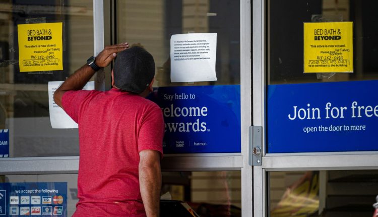 Corporate bankruptcies are increasing due to high interest rates and uncertainty

