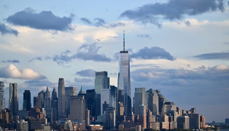 The average Manhattan rent just hit a new record of $5,588 a month