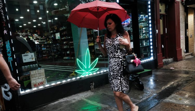 New York legal marijuana program expands retail licenses