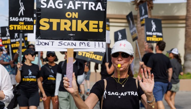 Hollywood sheds 17,000 jobs in August amid strikes