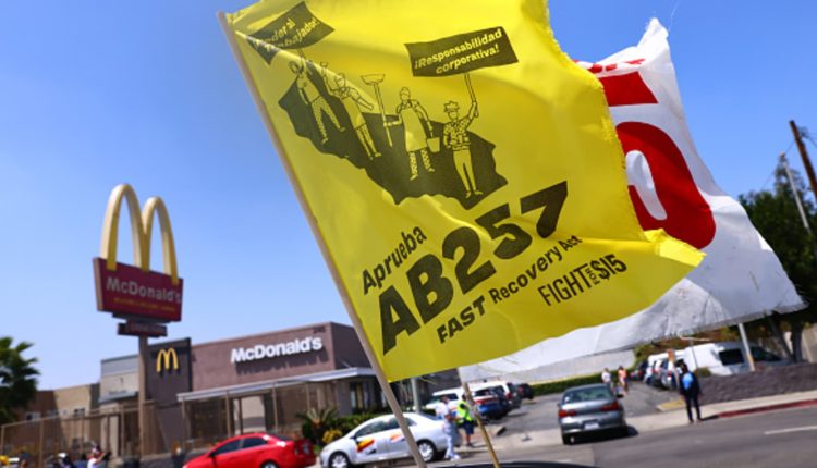 California fast food minimum wage deal: What to know