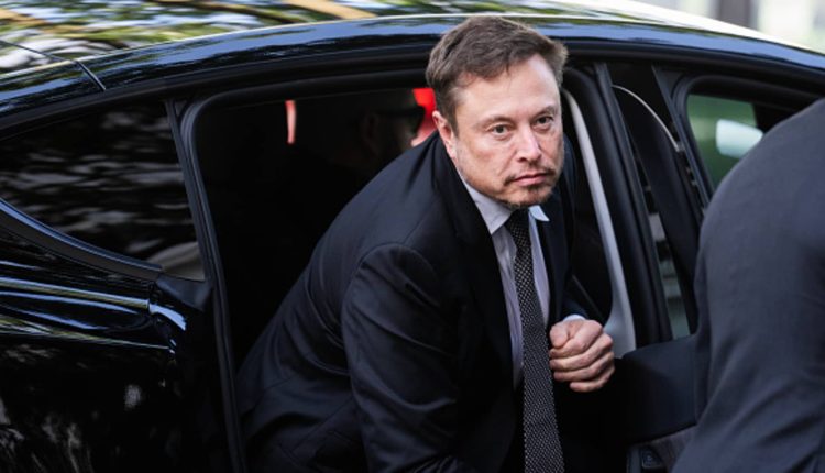 SEC sues to force Elon Musk to testify in Twitter probe