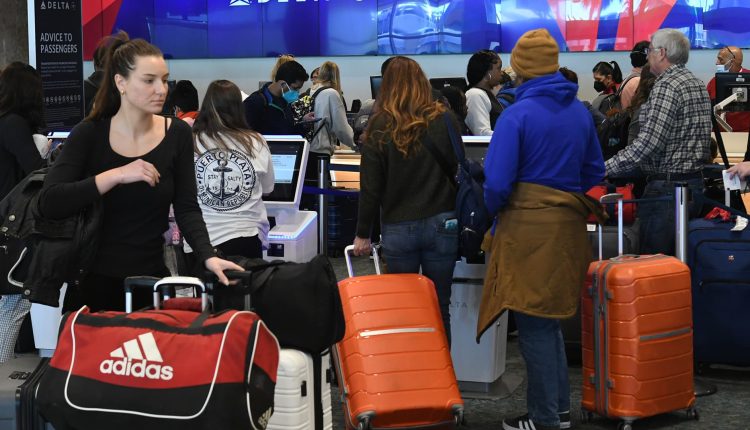 Thanksgiving air travel set for records in test for airlines