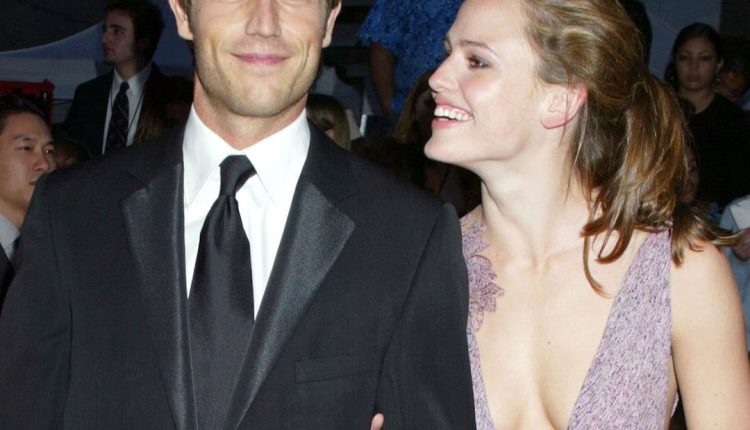 Jennifer Garner Marks Ex Michael Vartan's B-Day With Alias Pic