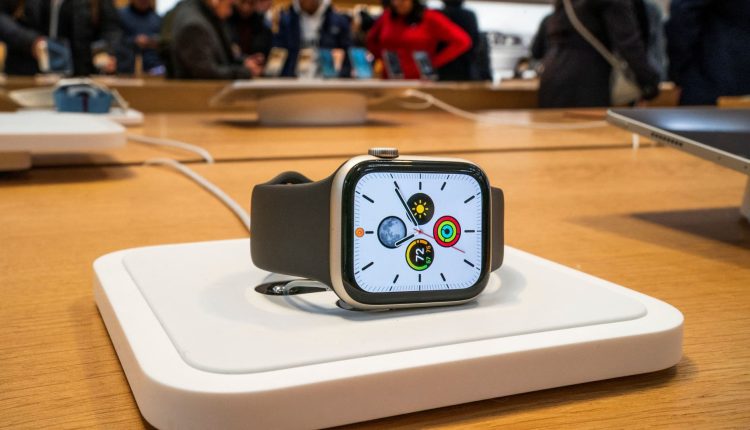 Apple will sell latest Apple Watch models after import ban halted
