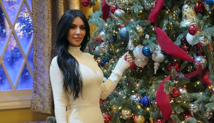 Hack Or Wack? Kim Kardashian Reveals Reusable Gift Wrapping 