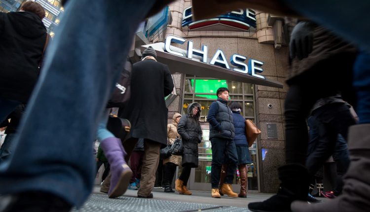 JPMorgan Chase, Wells Fargo cut overdraft revenue to $2 billion in 2023