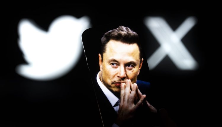 Elon Musk must testify in SEC probe of his Twitter takeover