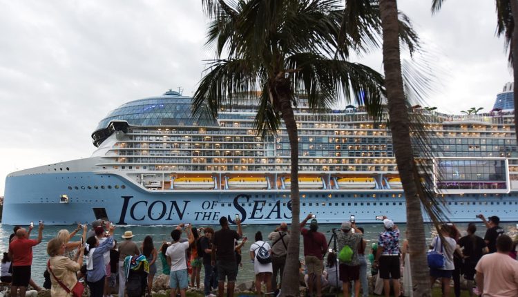 Royal Caribbean focuses on shorter cruises and more experiences

