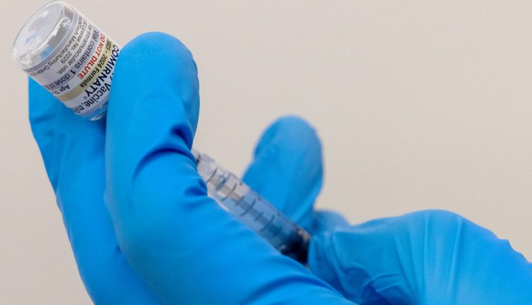 The race for the combination of Covid and flu vaccination is coming to a head

