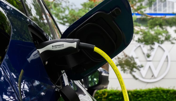 Auto giants face hard truths about the transition to electric vehicles

