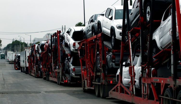 GM and Stellantis stocks fall on Trump's tariff threat on Mexico and Canada

