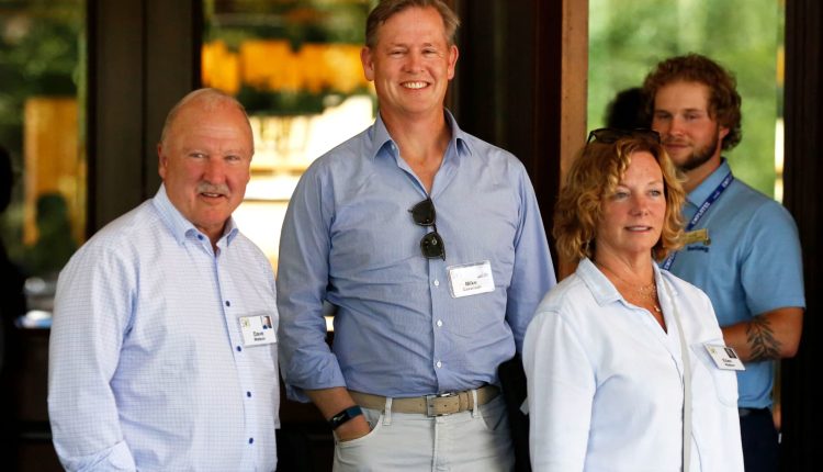 Comcast tests media industry with possible separation from cable networks

