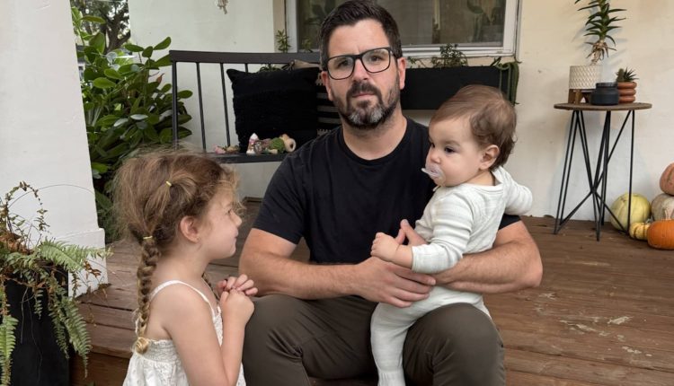 Thousands of Americans are seeing their savings disappear

