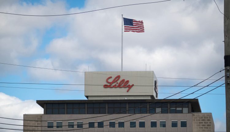 Eli Lilly's Obesity Drug Beats Rivals Head-to-Head - Cramer Expects Shares to Rise Next

