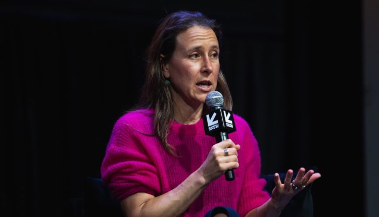 23Andme examines strategic alternatives and would like to create capital

