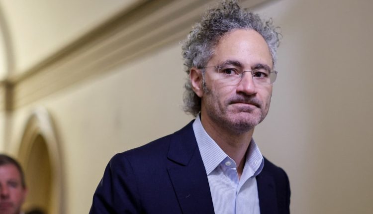 Palantir falls according to the budget report of the Pentagon budget, Karp sales plan

