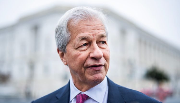 Jamie Dimon calls the US government "inefficient", advertises Elon Musks Doge's efforts

