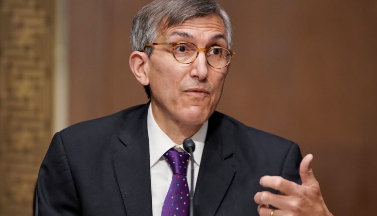 The official of the FDA vaccine Peter Marks joins RFK Jr.

