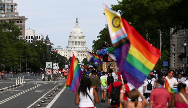 Unternehmenssponsoren ziehen sich von LGBTQ+ Pride -Organisationen zurück
