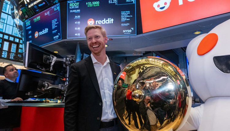 At the age of 20, Reddit defends his data and fights against AI with AI

