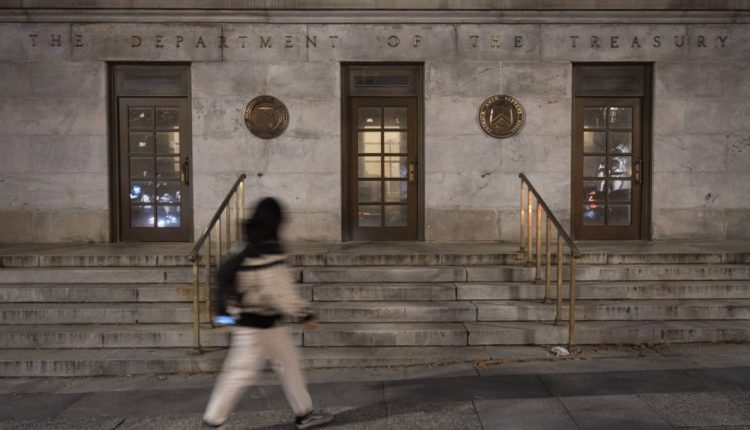 Jim Cramer's top 10 things you should watch on Monday on the stock exchange

