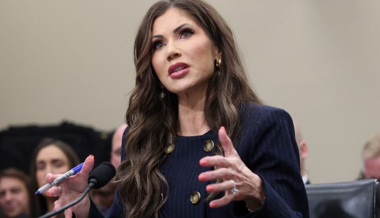 Colorado Fire Attack suspected family in ice custody

