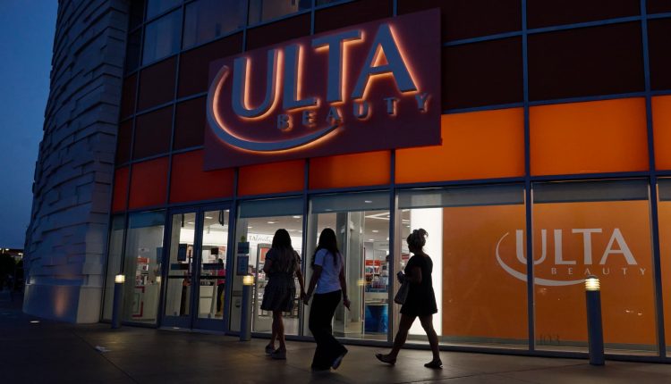 Ulta Beauty (ULTA) Q3 2023 earnings