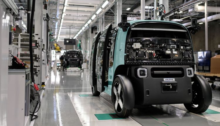 Amazon's Zoox increases Robotaxi production before the start of Las Vegas